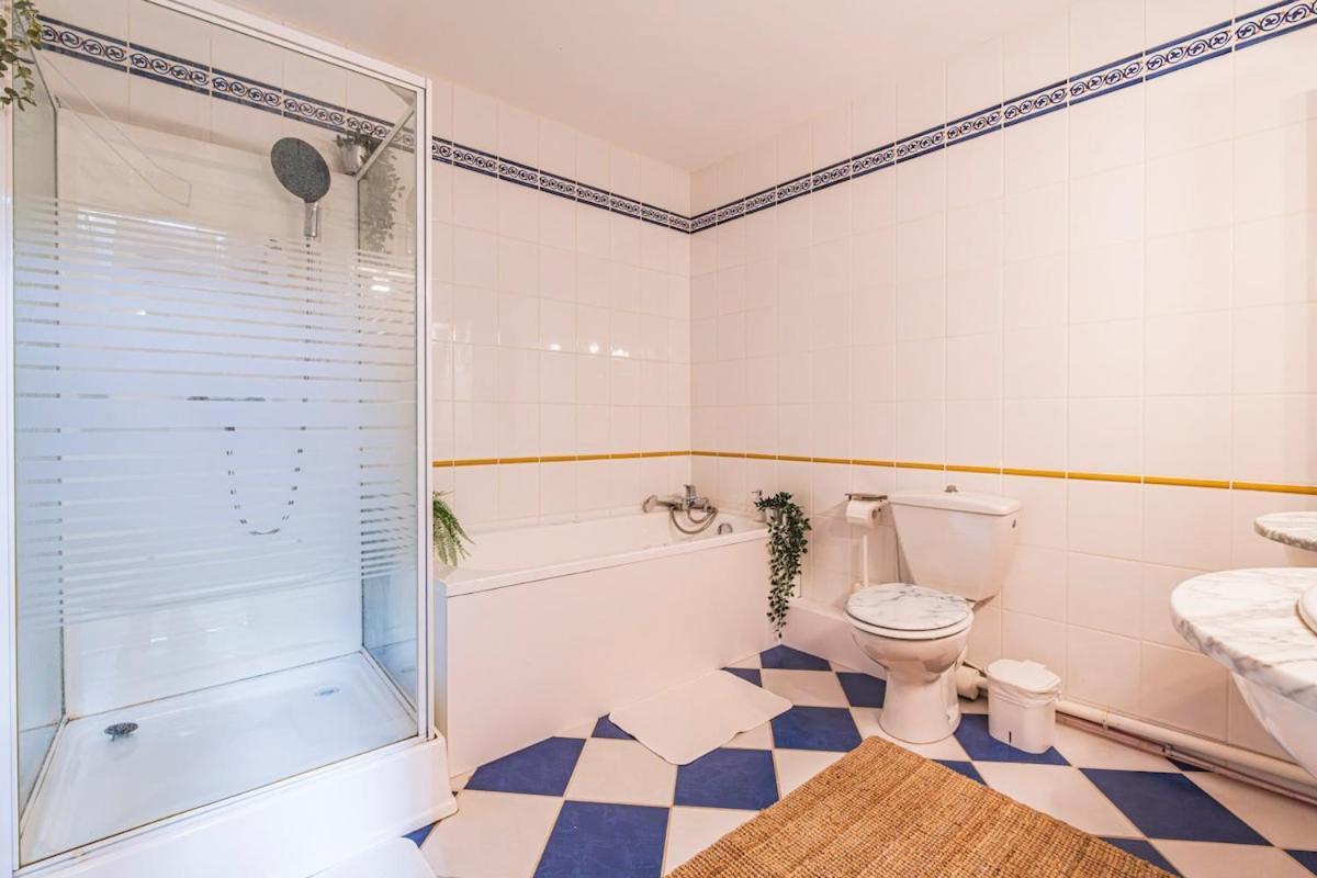 Villa Bar A Bulles - Ancien Comptoir Transforme Reims Exterior foto