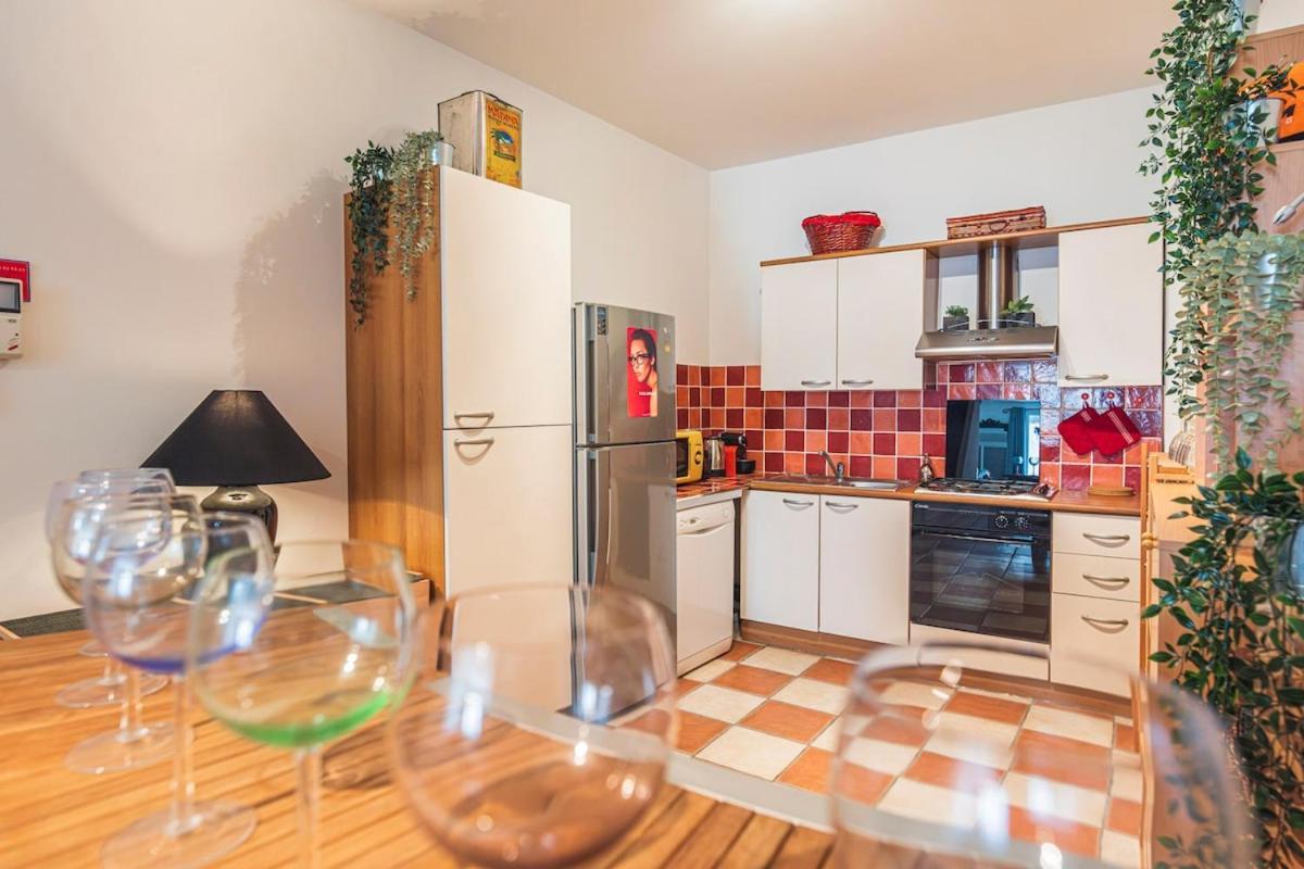 Villa Bar A Bulles - Ancien Comptoir Transforme Reims Exterior foto